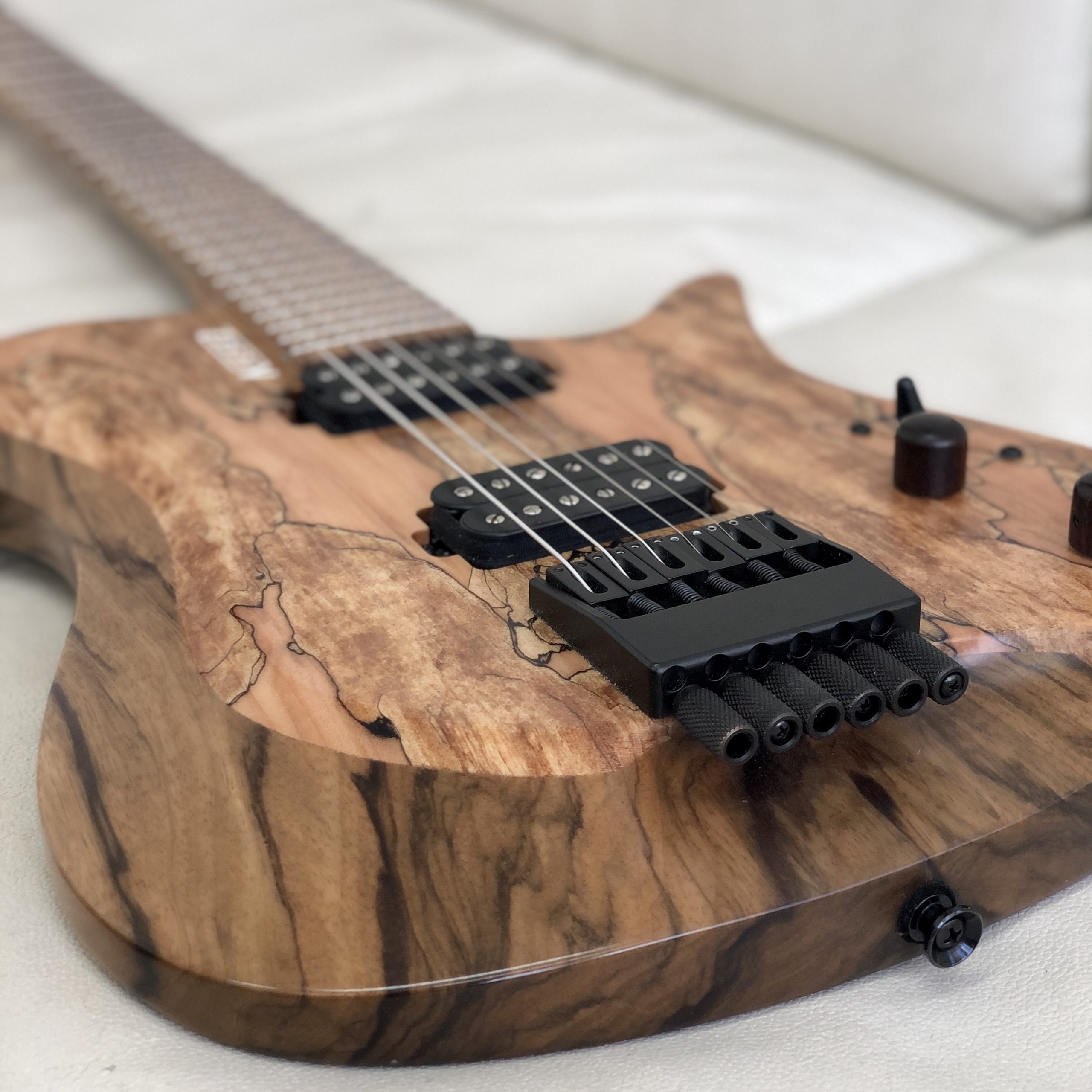 Kiesel（キーセル）のオーダーギター実録｜日本からの注文方法・納期