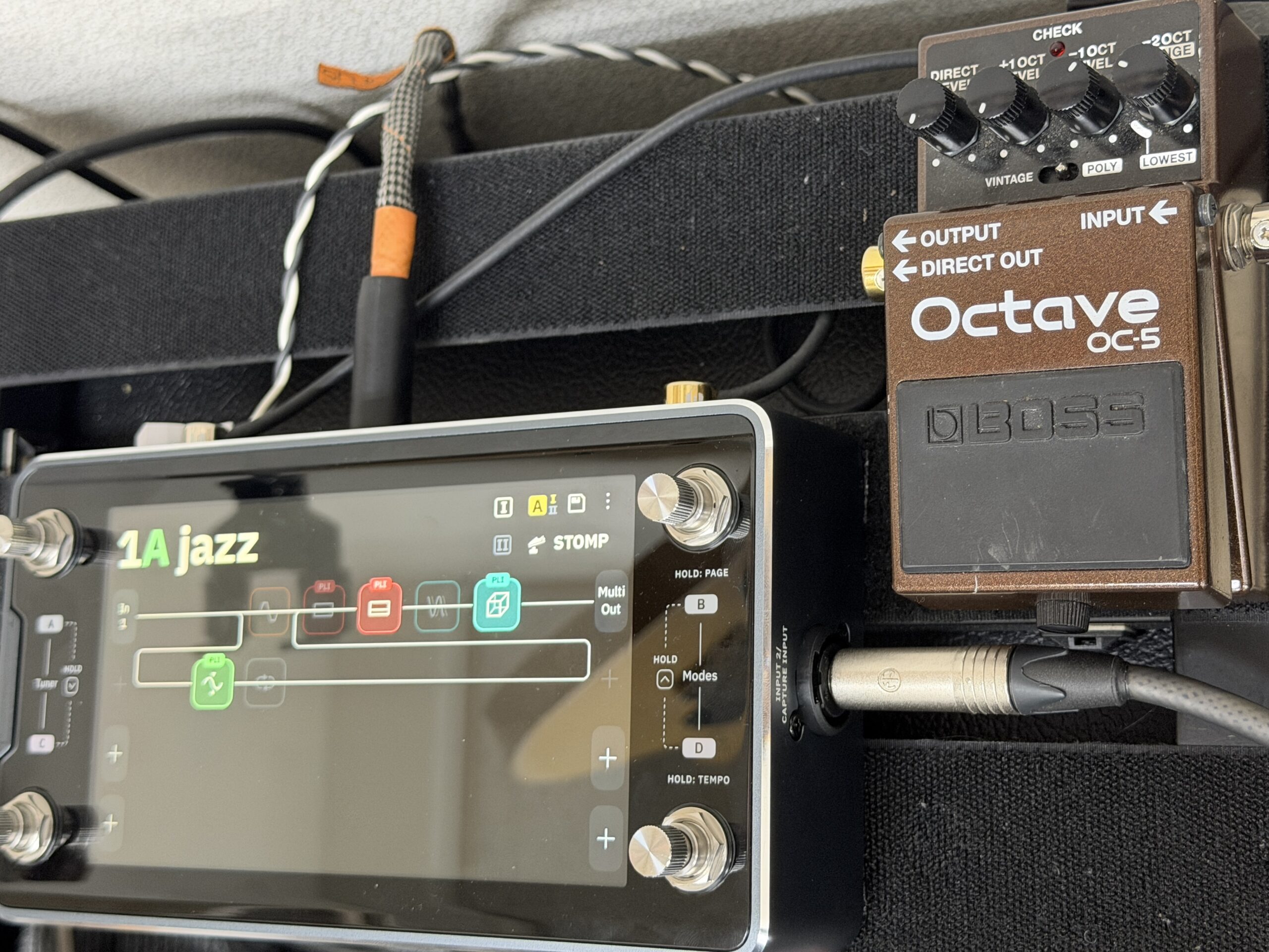 Quad Cortex Mini に BOSS OC-5 をセンドリターンで繋いだ大倉の現在のペダルボード